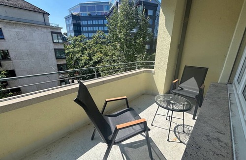 Enge Apartment | Nice 2BD flat city center/near FIFA - Wille 3