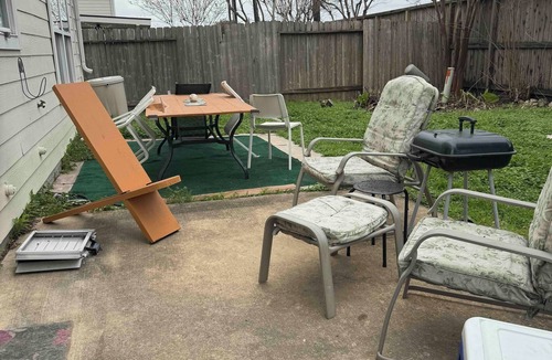 Central Southwest House | Nice 3-bdrm house in 77045 Can rent 1,2 or 3 rooms. Great for Med Center/rodeo.