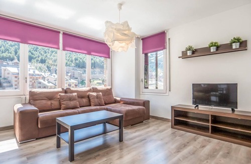 Incles Apartment | Nice 3 Bedroom Apartment for 6 people, Incles. C.PEP 4