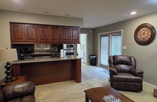 Paris House | Nice 3-bedroom brick house with amenities in charming Paris