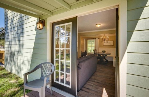 Kingwood Cottage | Nice 3-bedroom cottage with AC in Houston