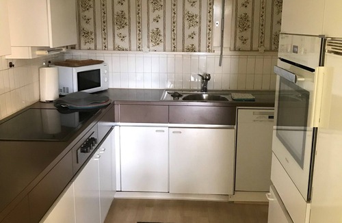 Minusio Apartment | Nice 4.5 room apartment with garden seating and outdoor swimming pool