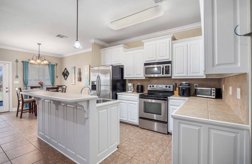 Prairieville House | Nice 4-bedroom house with AC in charming Prairieville