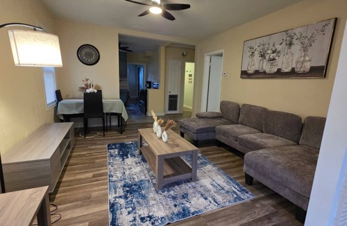 Golden Glades House | Nice 4-bedroom house in marvelous Biscayne Gardens. Minutes from Stadium