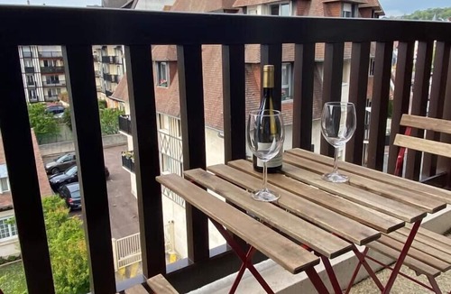 Deauville City Centre Apartment | Nice 41 M² With Balcony Near The Beach