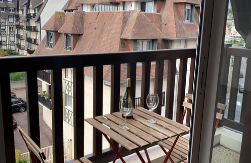 Deauville City Centre Apartment | Nice 41 M² With Balcony Near The Beach