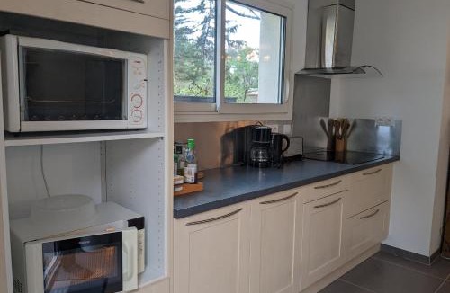 Les Conches House | Nice 90m near the surf beach of Bud