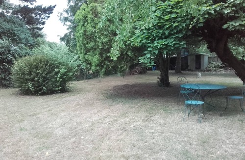 Saint-Etienne-de-Montluc Apartment | Nice apartment 30m2 quiet shops 2mn walk