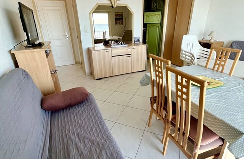 Palavas-les-Flots Condo | Nice air-conditioned studio - wifi - sea view and direct beach access