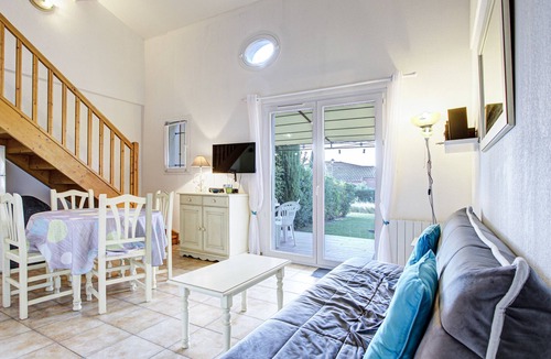 Homps Villa | Nice air-conditioned Villa for 6 pers near the lake