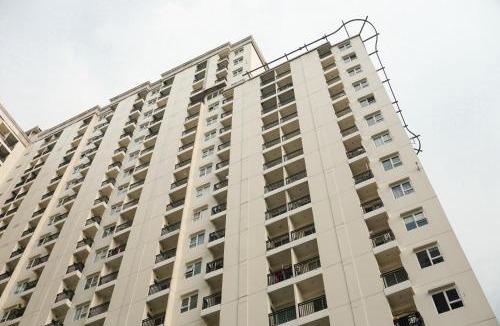 Depok Apartment | Nice and Cozy 2BR at Cinere Resort Apartment By Travelio
