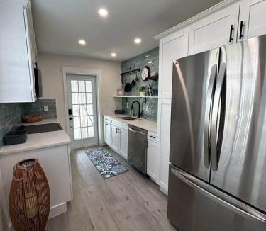 Avondale House | Nice and cozy duplex apartment!