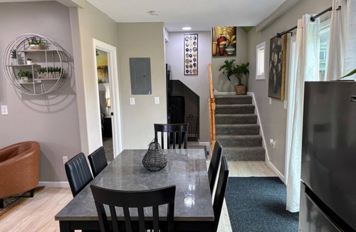 Buffalo Apartment | Nice and cozy house with king bed fenced yard