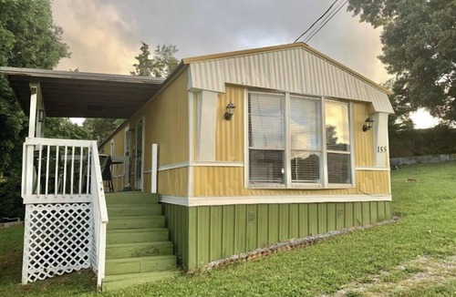 Greeneville House | Nice and Peaceful 2 BR/2 BATH. Pets welcome!