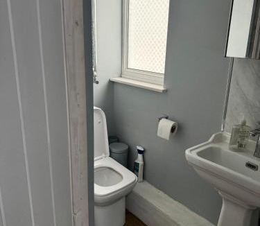 Bensham Manor House | Nice and Pleasant