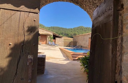 Avinyo Cottage | Nice and quiet house near Barcelona, pool and private barbecue.