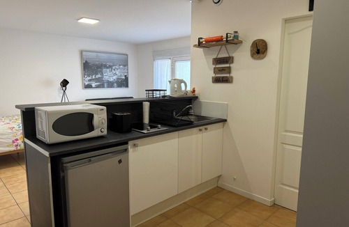 Luzarches Apartment | Nice and quiet Studio near Roissy, Chantilly and Asterix