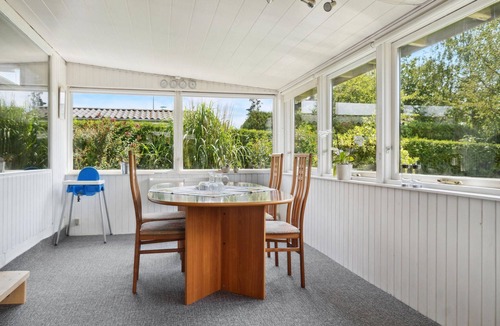 Bog By House | Nice and simple cottage with large garden on the island of Bogø.