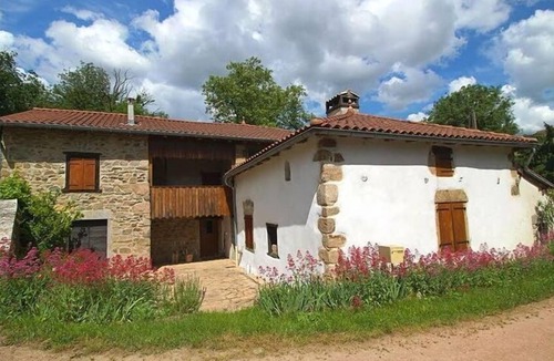 Saint-Pierre-le-Vieux Apartment | Nice apartment in Olsberg