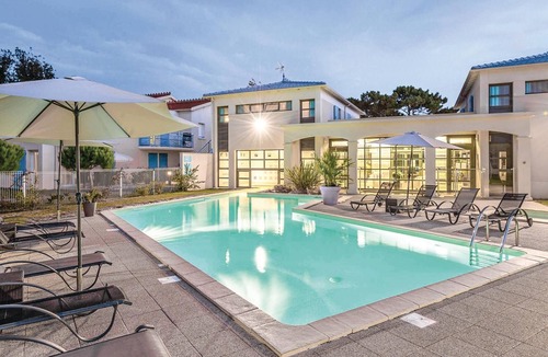 Saint-Palais-sur-Mer Apartment | Nice apartment in Saint Palais Sur Mer