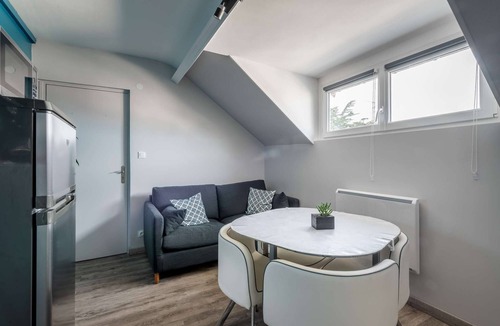 Asnelles Apartment | Nice apartment - 4min walk to the beach