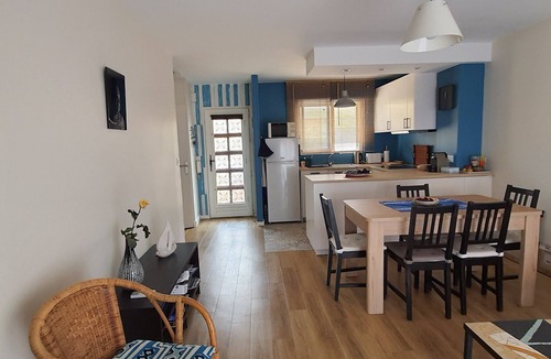 Meze Apartment | Nice apartment 50 m from the beach