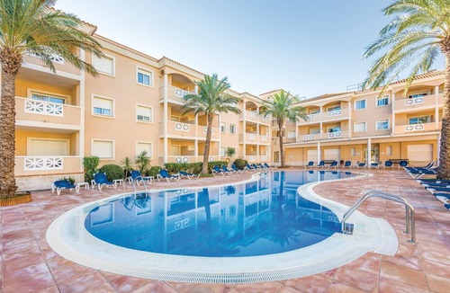 Riumar Apartment | Nice apartment in Riumar-Deltebre with swimming pool
