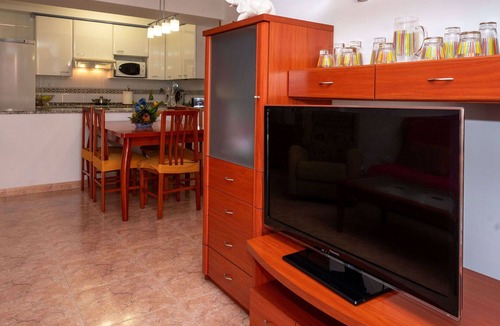 Malgrat de Mar Apartment | Nice apartment for 4 guests with A/C, pool, WIFI, TV and balcony
