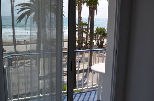 Sitges Town Center Apartment | Nice apartment facing the beach in the center of Sitges fully equipped