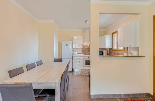Pietroso Apartment | Nice apartment for 10 guests with A/C, WIFI, pool, TV, patio, pets allowed and panoramic view