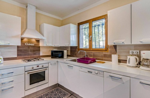 Pietroso Apartment | Nice apartment for 10 guests with A/C, WIFI, pool, TV, patio, pets allowed and panoramic view