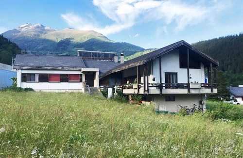 Fiesch Apartment | Nice apartment for 10 guests with WIFI, balcony and pets allowed