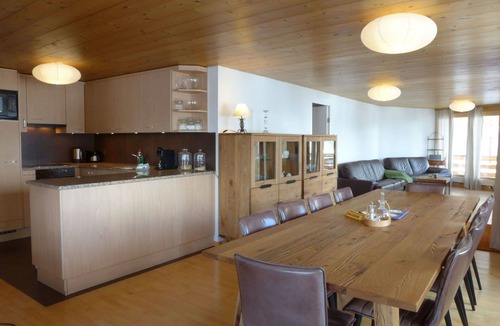 Murren Apartment | Nice apartment for 10 people with WIFI, TV and balcony