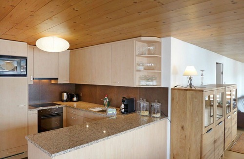 Murren Apartment | Nice apartment for 10 people with WIFI, TV and balcony