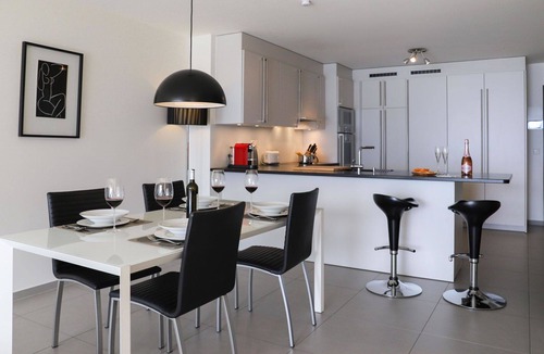 Montreux Apartment | Nice apartment for 2 guests with pool, WIFI, TV, terrace, panoramic view and parking