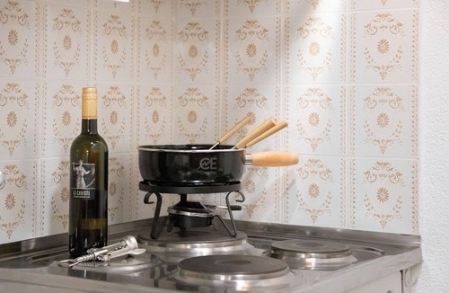 Ovronnaz Apartment | Nice apartment for 2 guests with WIFI, TV and balcony