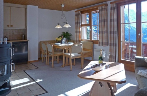 Wengen Apartment | Nice apartment for 2 guests with WIFI, TV and balcony
