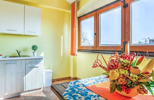 Frata Apartment | Nice apartment for 2 guests with pool, WIFI, A/C, TV, pets allowed and parking