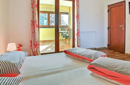 Frata Apartment | Nice apartment for 2 guests with pool, WIFI, A/C, TV, pets allowed and parking