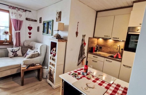 Falera Apartment | Nice apartment for 2 people with WIFI, pool, TV, balcony, pets allowed and panoramic view