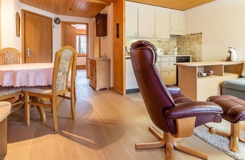 Zweisimmen Apartment | Nice apartment for 3 people with WIFI, balcony, pets allowed and parking