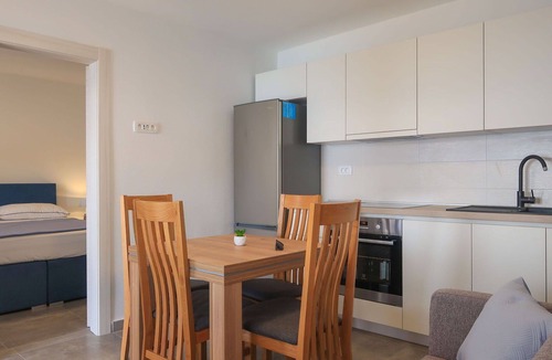 Stinica Apartment | Nice apartment for 3 people with A/C, WIFI, TV and terrace