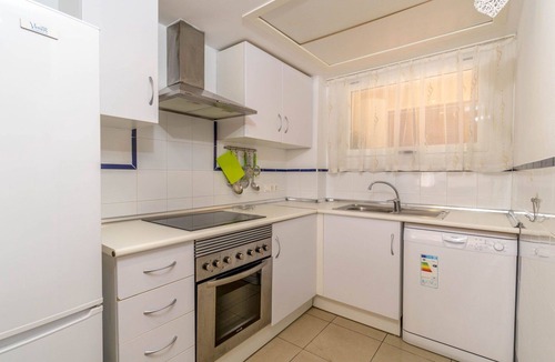 Flamenca Beach Apartment | Nice apartment for 4 guests with A/C, pool, WIFI, TV, terrace and pets allowed