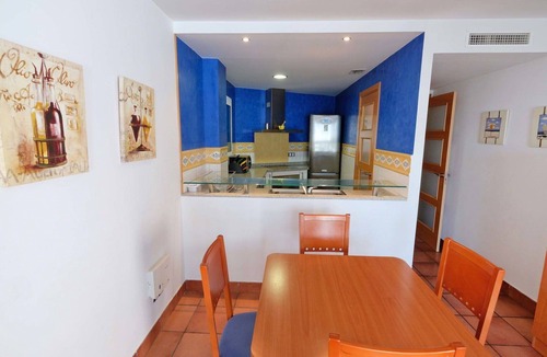 Alcanar Apartment | Nice apartment for 4 guests with A/C, WIFI, pool, TV and balcony