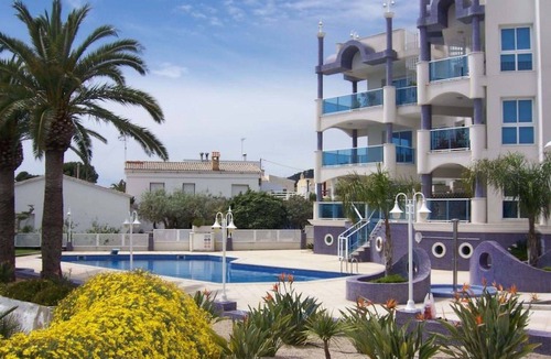 Alcanar Apartment | Nice apartment for 4 guests with A/C, WIFI, pool, TV and balcony