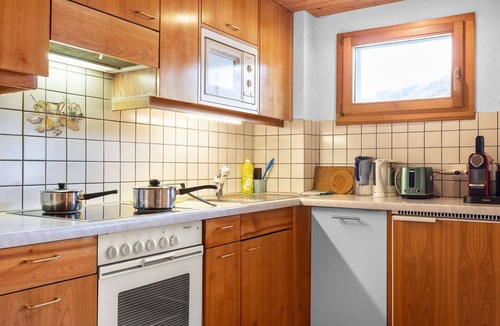 Graechen Apartment | Nice apartment for 4 guests with WIFI, TV, patio and pets allowed