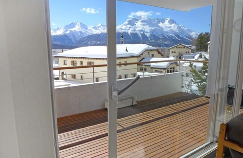 Samedan Apartment | Nice apartment for 4 guests with WIFI, TV, balcony and pets allowed