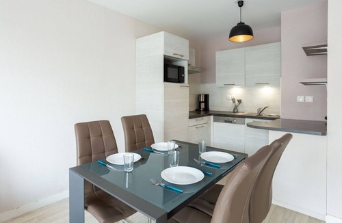 La Madeleine-Bellevue Apartment | Nice apartment for 4 guests with WIFI, TV and terrace