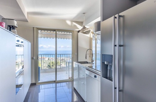 Menton Apartment | Nice apartment for 4 guests with pool, WIFI, TV and terrace