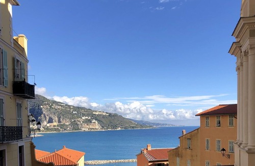 Menton Apartment | Nice apartment for 4 guests with pool, WIFI, TV and terrace